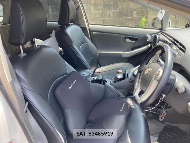 Toyota PRIUS 2010-07 7329482-7