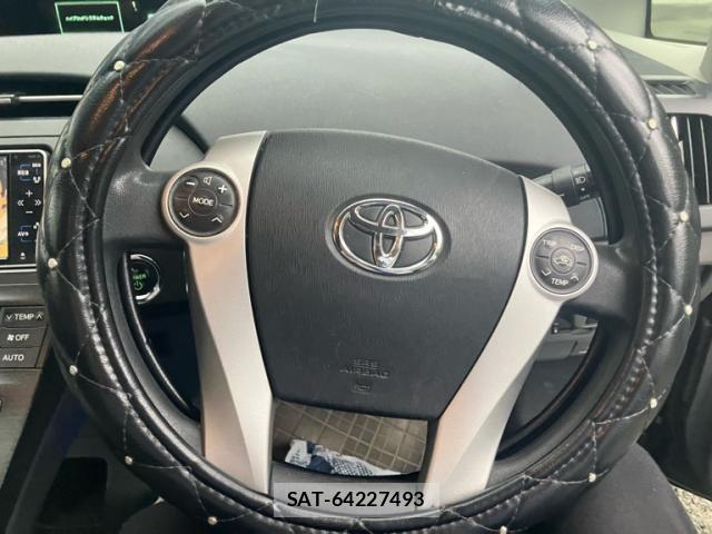 Toyota PRIUS 2009-11 7329480-15