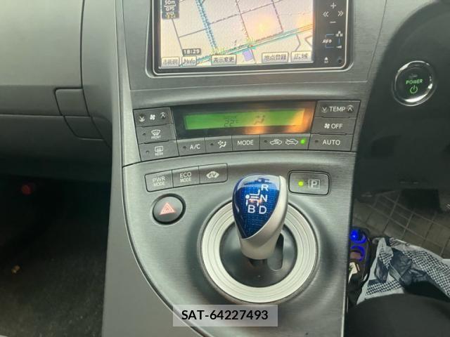 Toyota PRIUS 2009-11 7329480-23