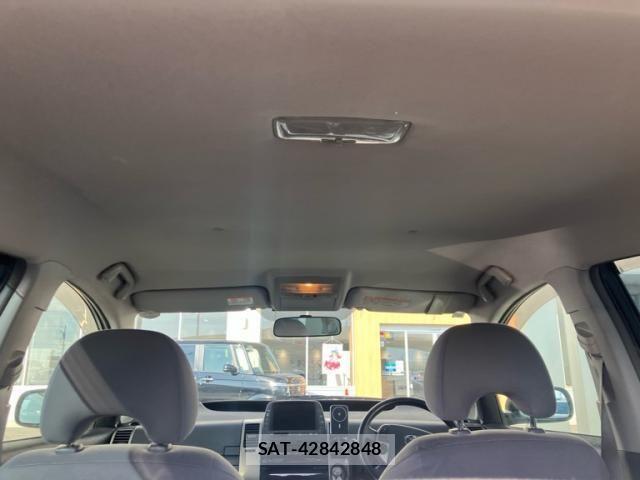 Toyota PRIUS 2008-01 7329463-9