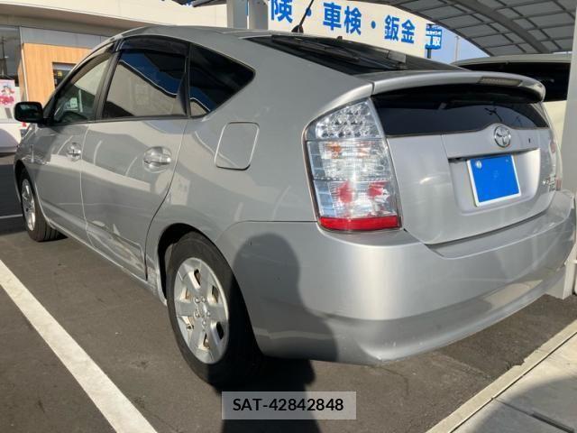 Toyota PRIUS 2008-01 7329463-1
