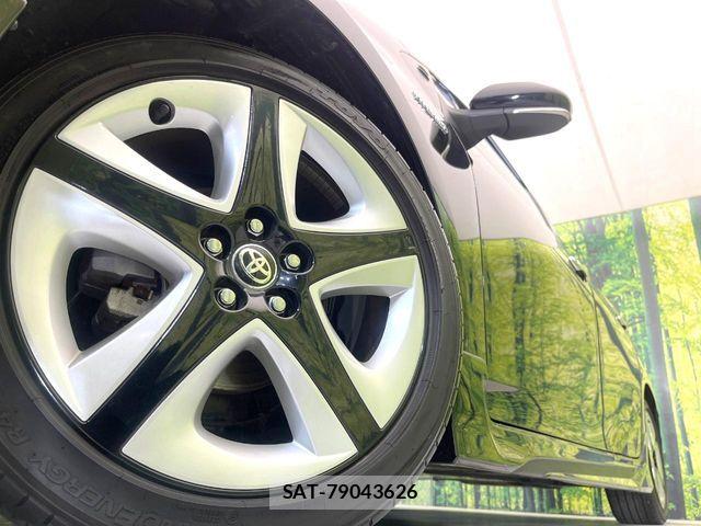 Toyota PRIUS 2016-05 7329423-12