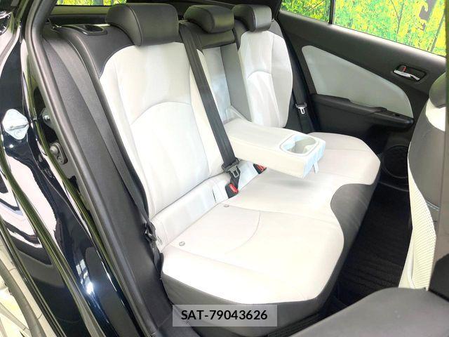 Toyota PRIUS 2016-05 7329423-8