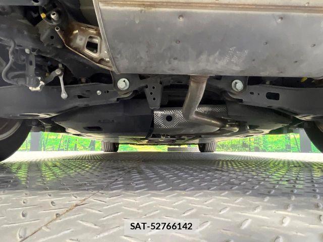 Toyota PRIUS 2017-06 7359346-18