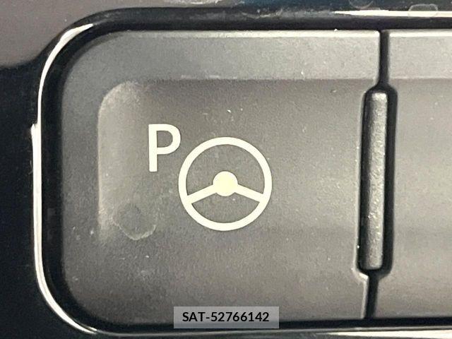 Toyota PRIUS 2017-06 7359346-6
