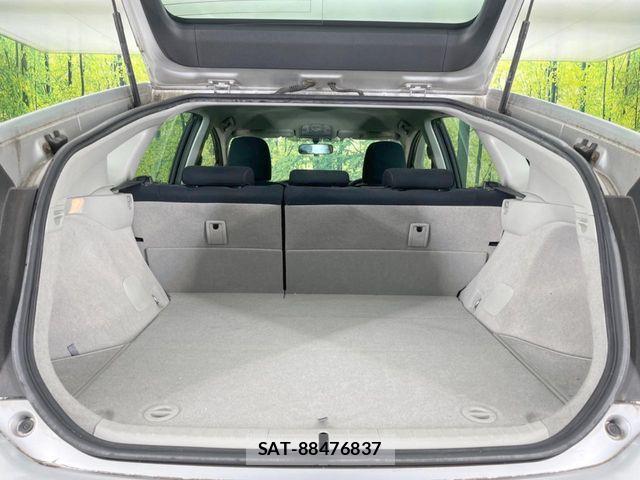 Toyota PRIUS 2012-02 7359384-9