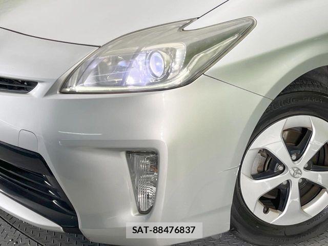 Toyota PRIUS 2012-02 7359384-11