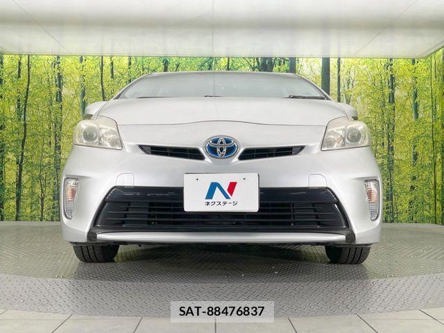 Toyota PRIUS 2012-02 7359384-13