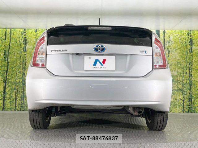 Toyota PRIUS 2012-02 7359384-14