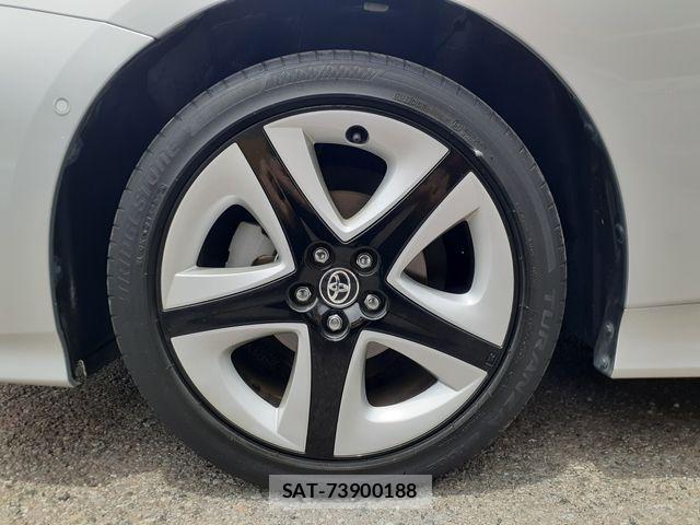 Toyota PRIUS 2017-12 7359341-12