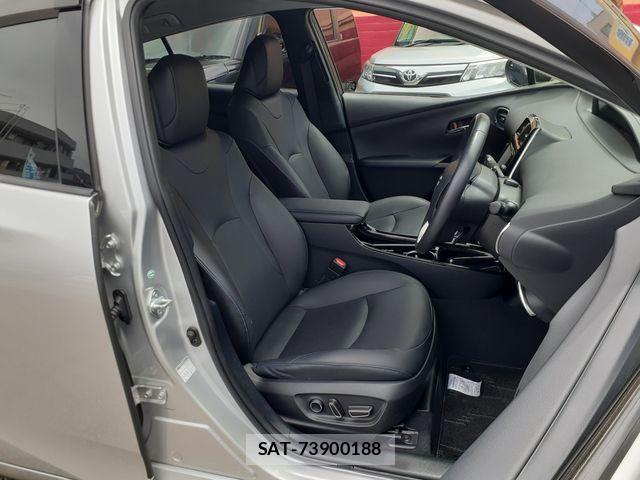 Toyota PRIUS 2017-12 7359341-15