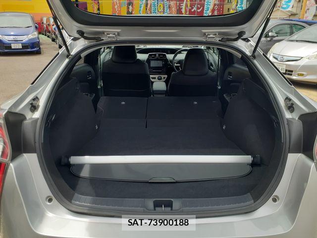 Toyota PRIUS 2017-12 7359341-18