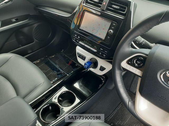 Toyota PRIUS 2017-12 7359341-19