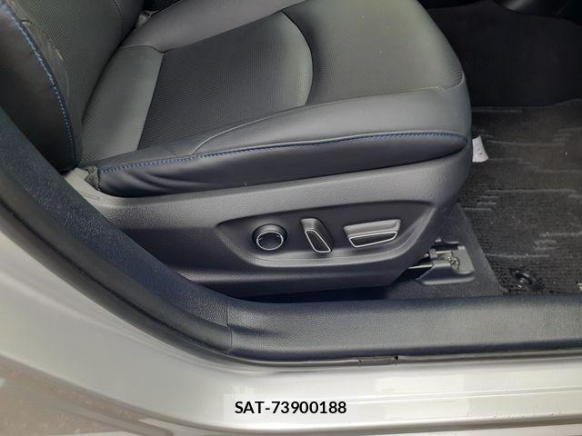 Toyota PRIUS 2017-12 7359341-26