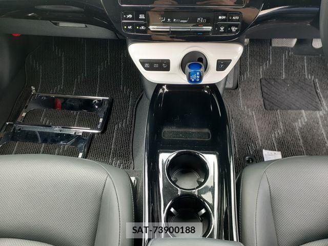 Toyota PRIUS 2017-12 7359341-28