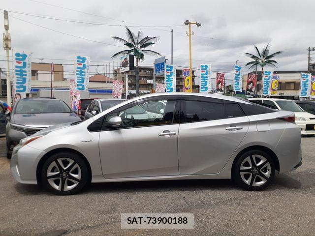 Toyota PRIUS 2017-12 7359341-8