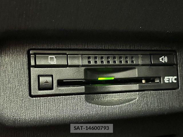 Toyota PRIUS 2013-10 7359382-15