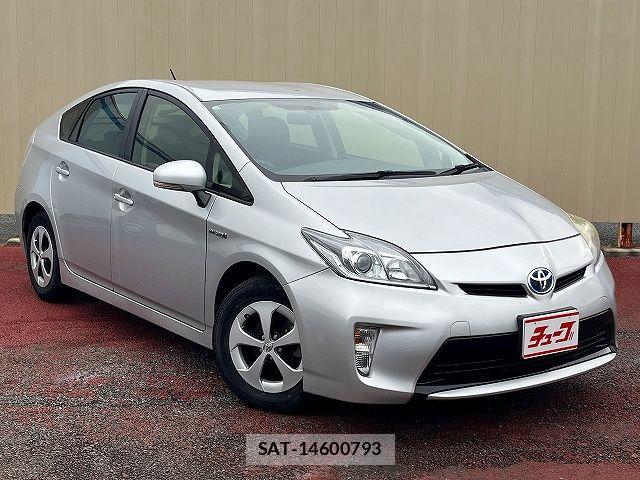 Toyota PRIUS 2013-10 7359382-6