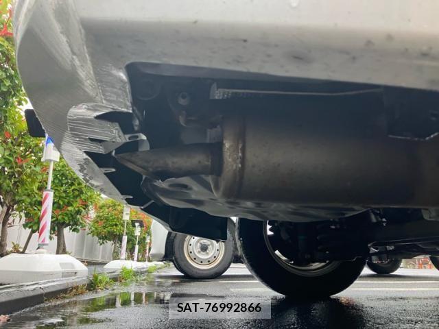 Toyota PRIUS 2011-09 7359393-15