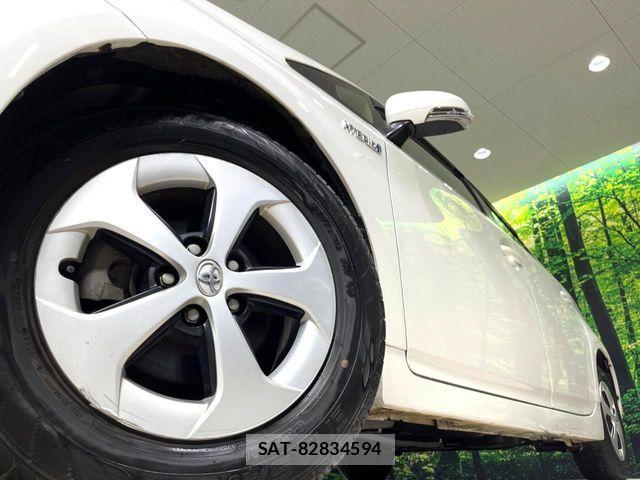 Toyota PRIUS 2014-01 7359371-12