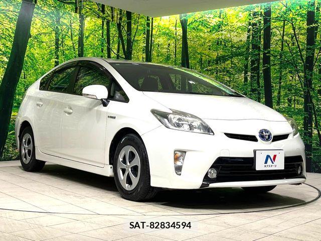 Toyota PRIUS 2014-01 7359371-15