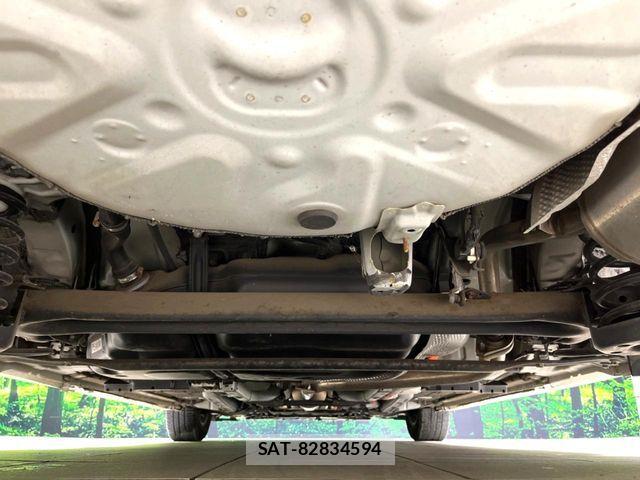 Toyota PRIUS 2014-01 7359371-18