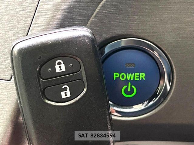 Toyota PRIUS 2014-01 7359371-5