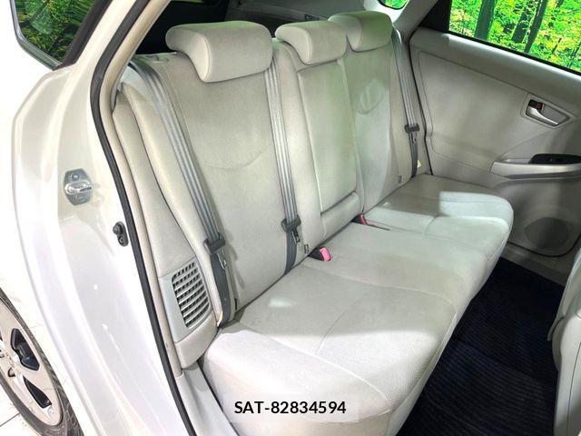 Toyota PRIUS 2014-01 7359371-8
