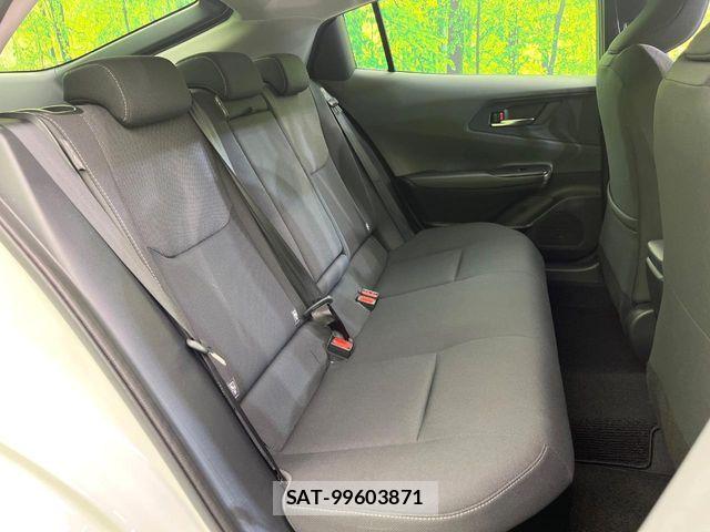 Toyota PRIUS 2024-03 7359329-9