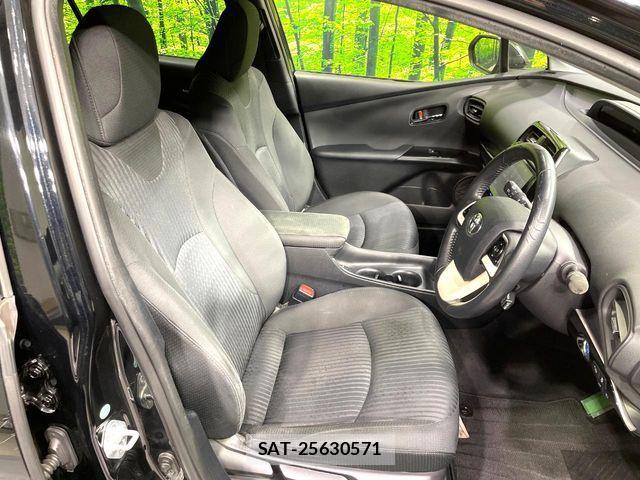 Toyota PRIUS 2016-11 7359348-9