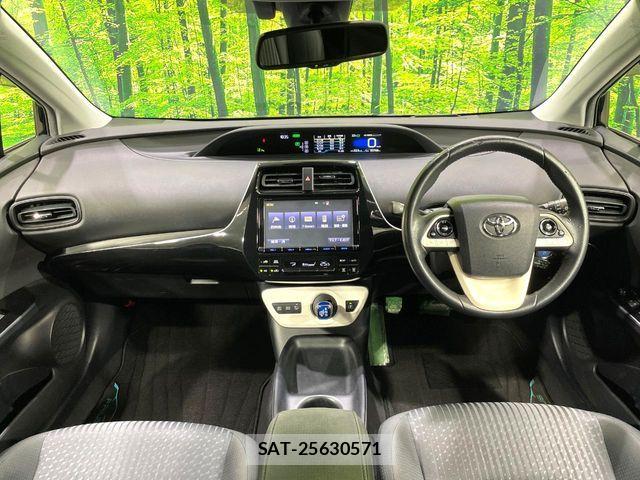 Toyota PRIUS 2016-11 7359348-1