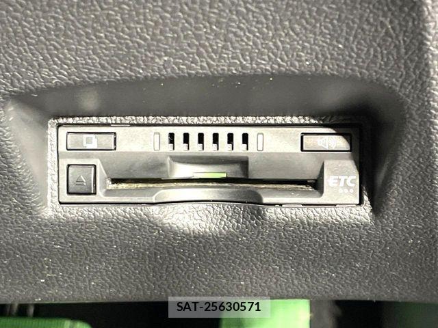 Toyota PRIUS 2016-11 7359348-4