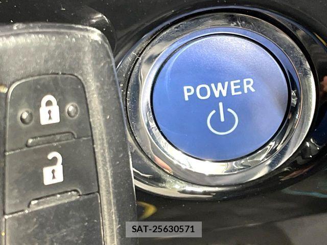 Toyota PRIUS 2016-11 7359348-8