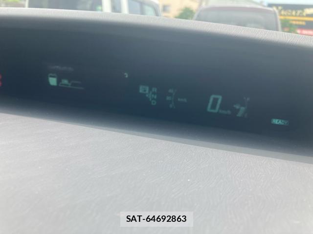 Toyota PRIUS 2009-07 7359387-19