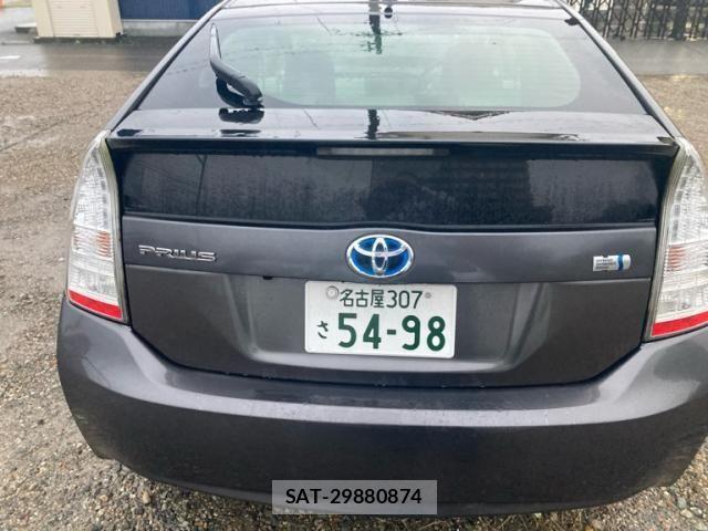 Toyota PRIUS 2011-06 7359397-1