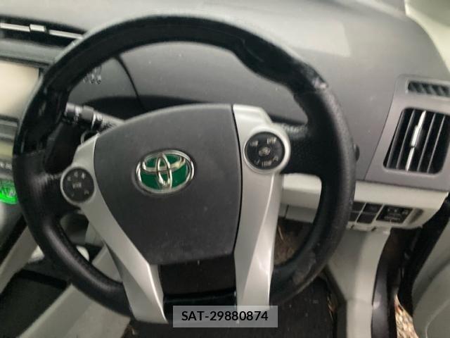 Toyota PRIUS 2011-06 7359397-8