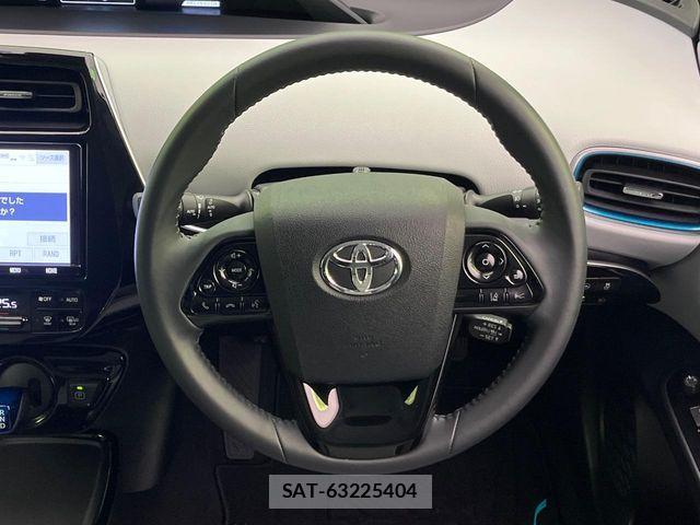 Toyota PRIUS 2019-08 7359333-9