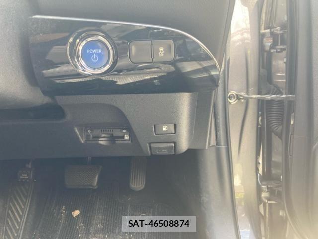 Toyota PRIUS 2017-09 7359373-13