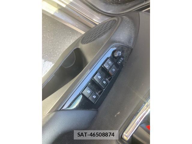Toyota PRIUS 2017-09 7359373-15