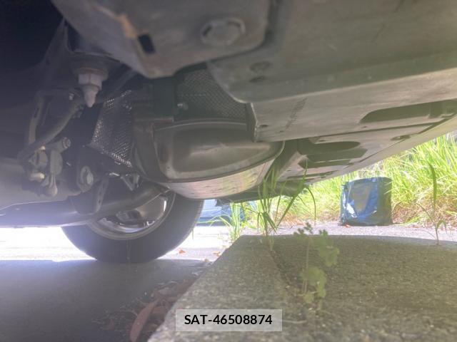 Toyota PRIUS 2017-09 7359373-18