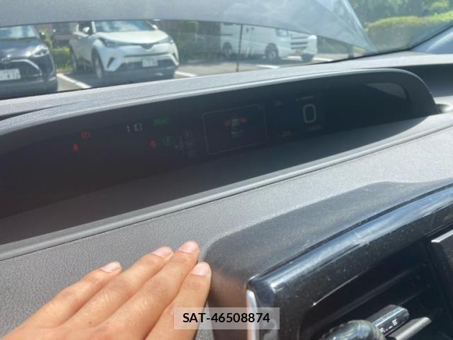 Toyota PRIUS 2017-09 7359373-21