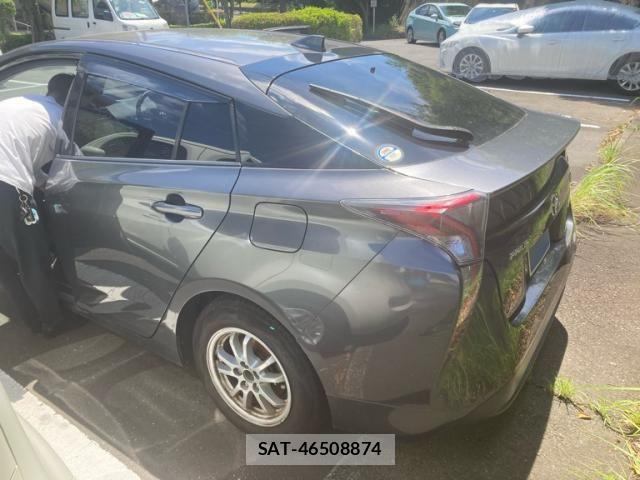 Toyota PRIUS 2017-09 7359373-4