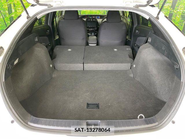 Toyota PRIUS 2018-03 7359357-10