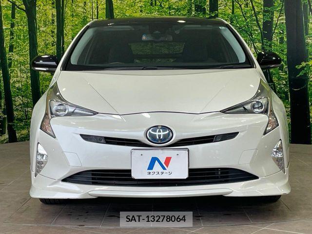 Toyota PRIUS 2018-03 7359357-13