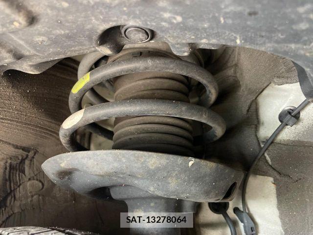 Toyota PRIUS 2018-03 7359357-19
