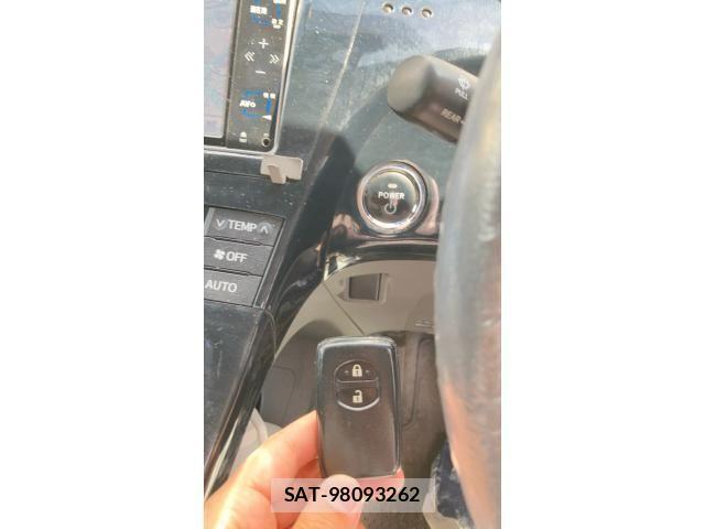 Toyota PRIUS 2009-06 7359391-28