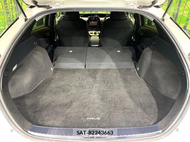 Toyota PRIUS 2016-01 7359360-9