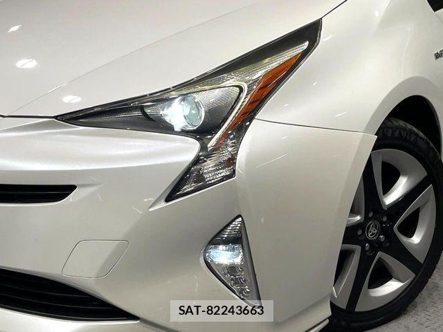 Toyota PRIUS 2016-01 7359360-11