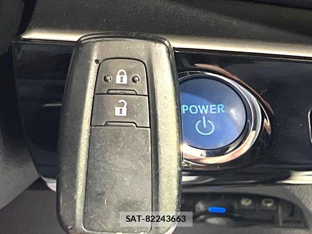 Toyota PRIUS 2016-01 7359360-6