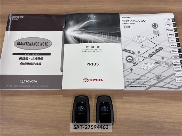 Toyota PRIUS 2018-11 7359366-10